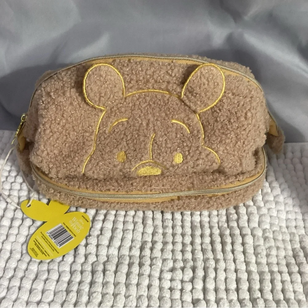 SPECTRUM Limit Ed Disney Winnie The Pooh Fuzzy Makeup Bag, Brush Set & Cleaner